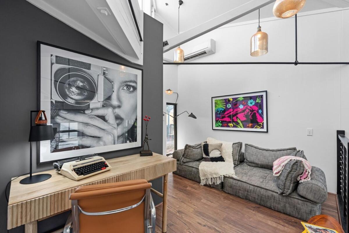 Luxury Water Views - 2bed-2bath-1car-pool * Brisbane