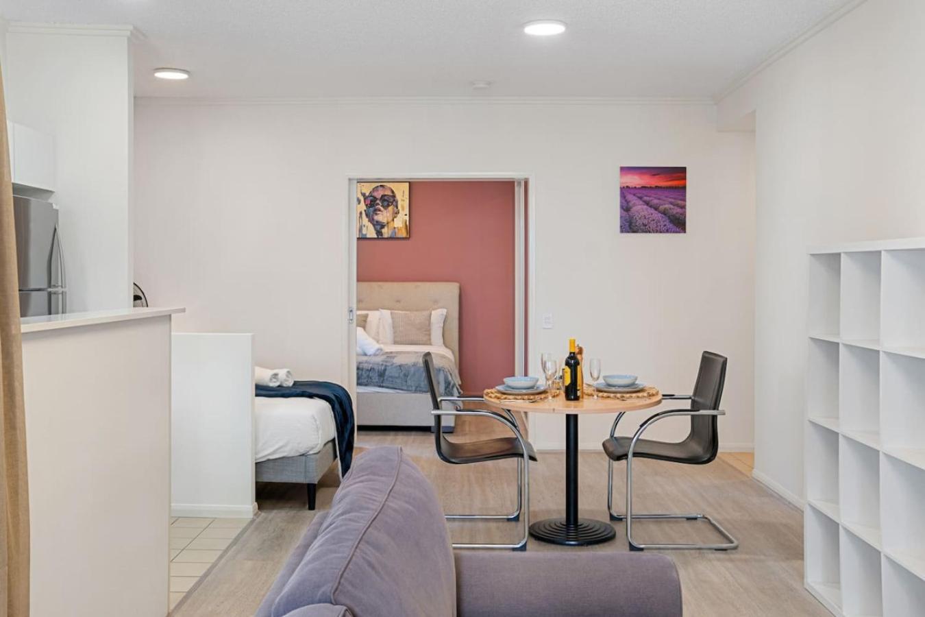 Value 2beds At Cbd With Pool Gym Carpark Brisbane