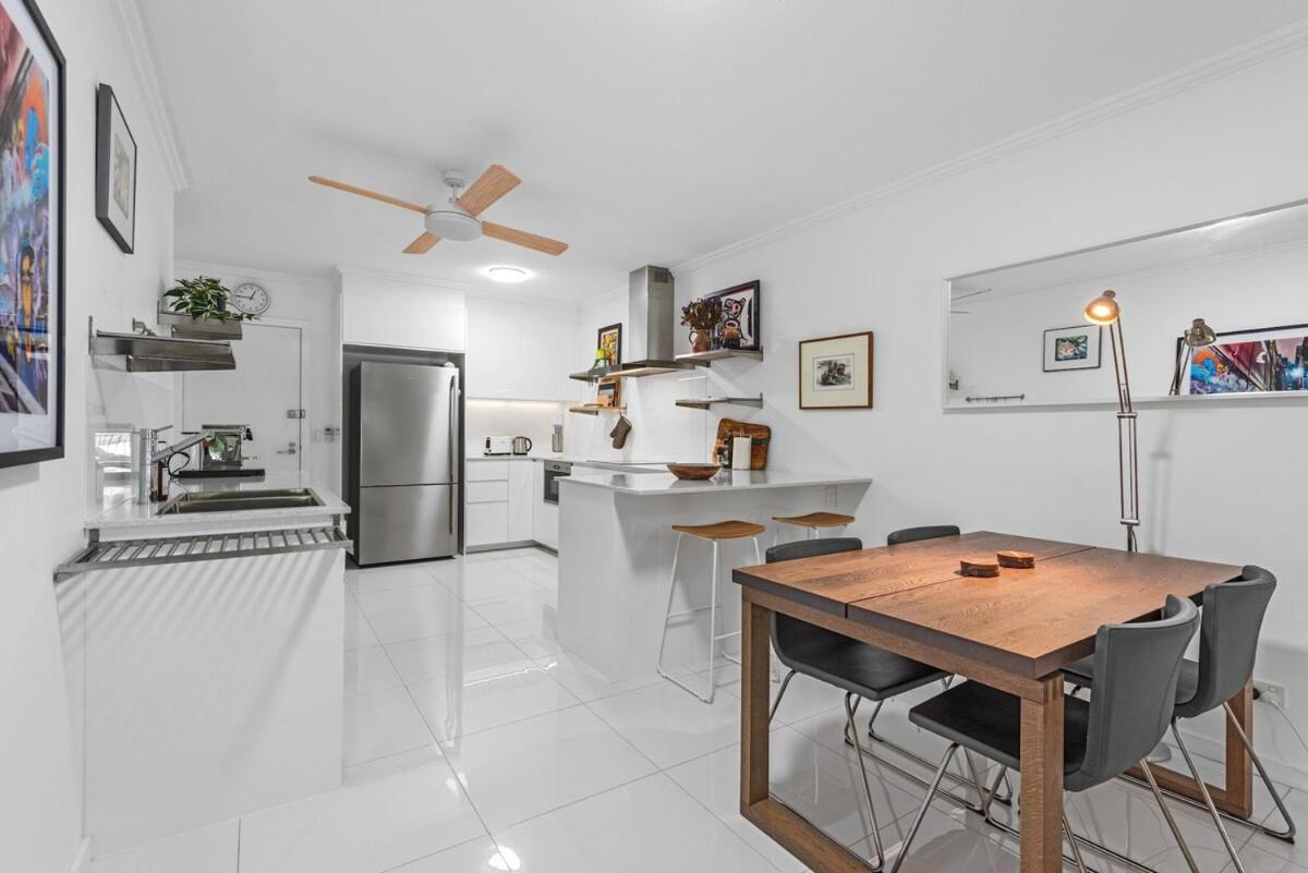 Riverfront Excellence 2bed-2bath-2car - West End