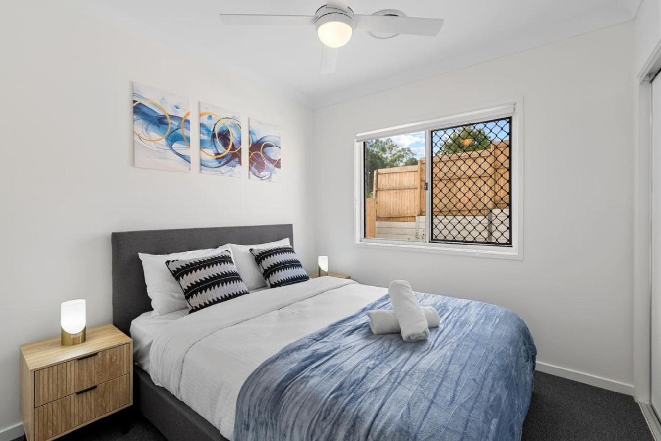 Brand New Modern 5br House Ducted Ac Near Mall Holiday home