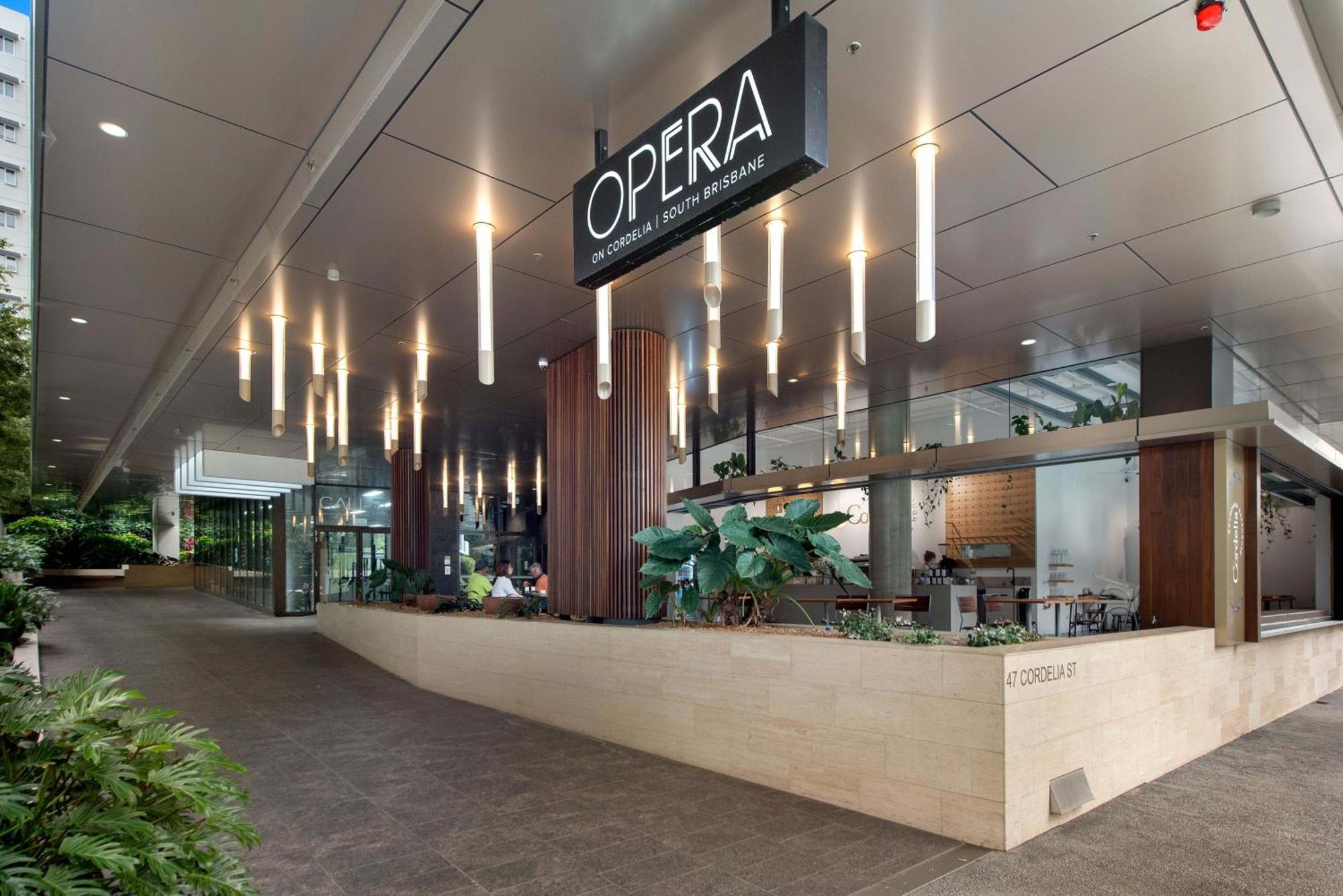 Opera South Aparthotel 4*