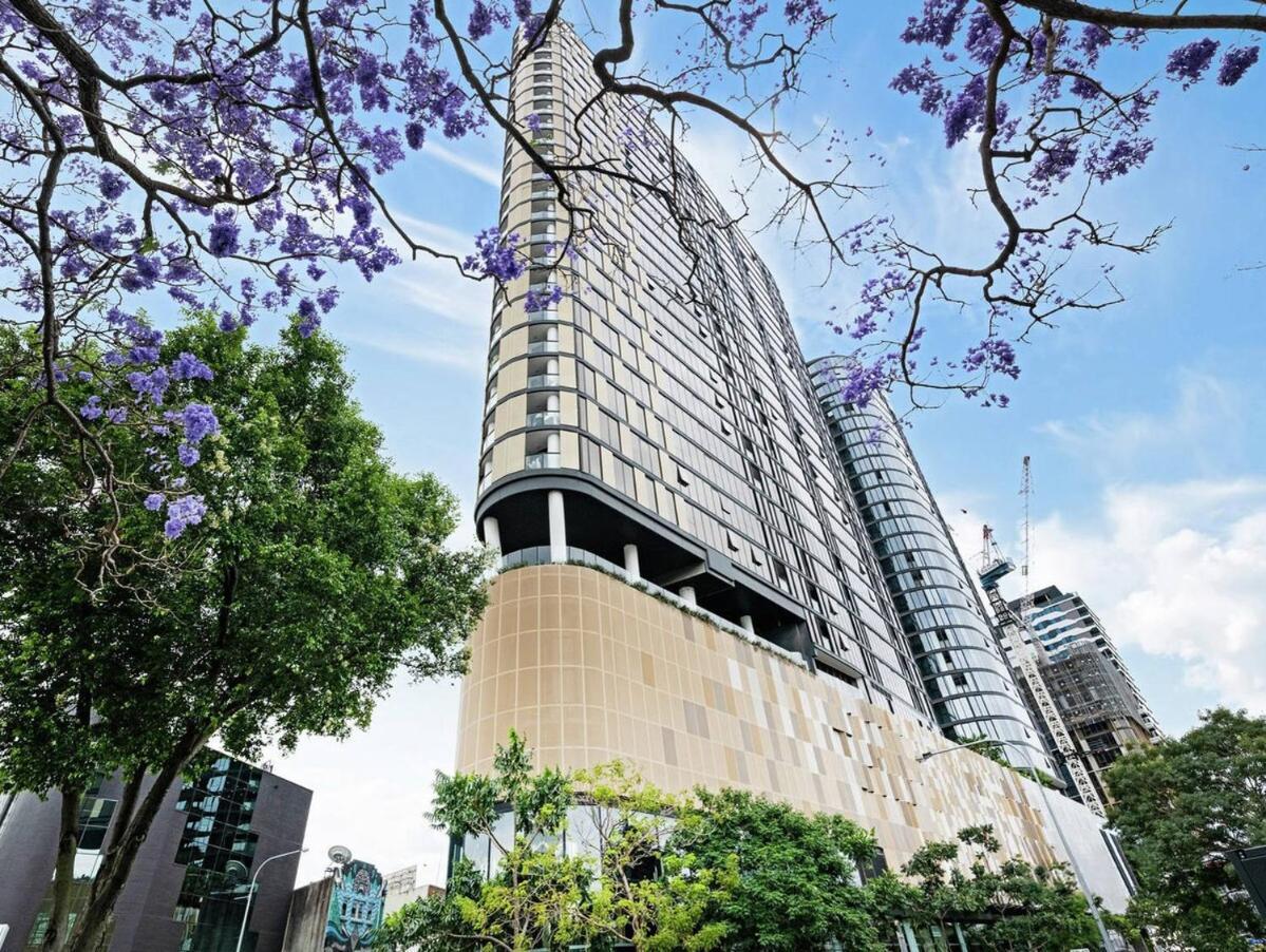 Apartment Magical Sunset Skyview Best Location In Brisbane Brisbane