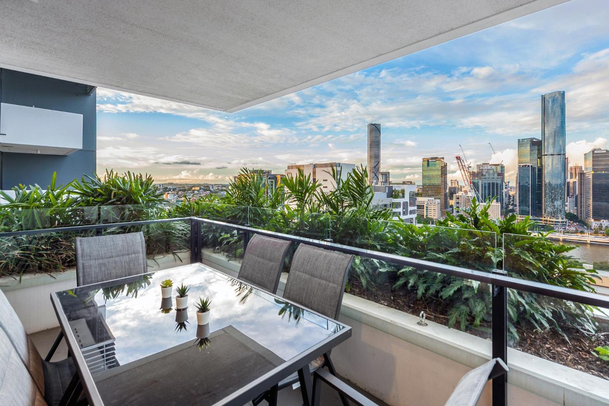 Million Dollar Views With King Bed, Pool, Gym, Wifi Apartamento *