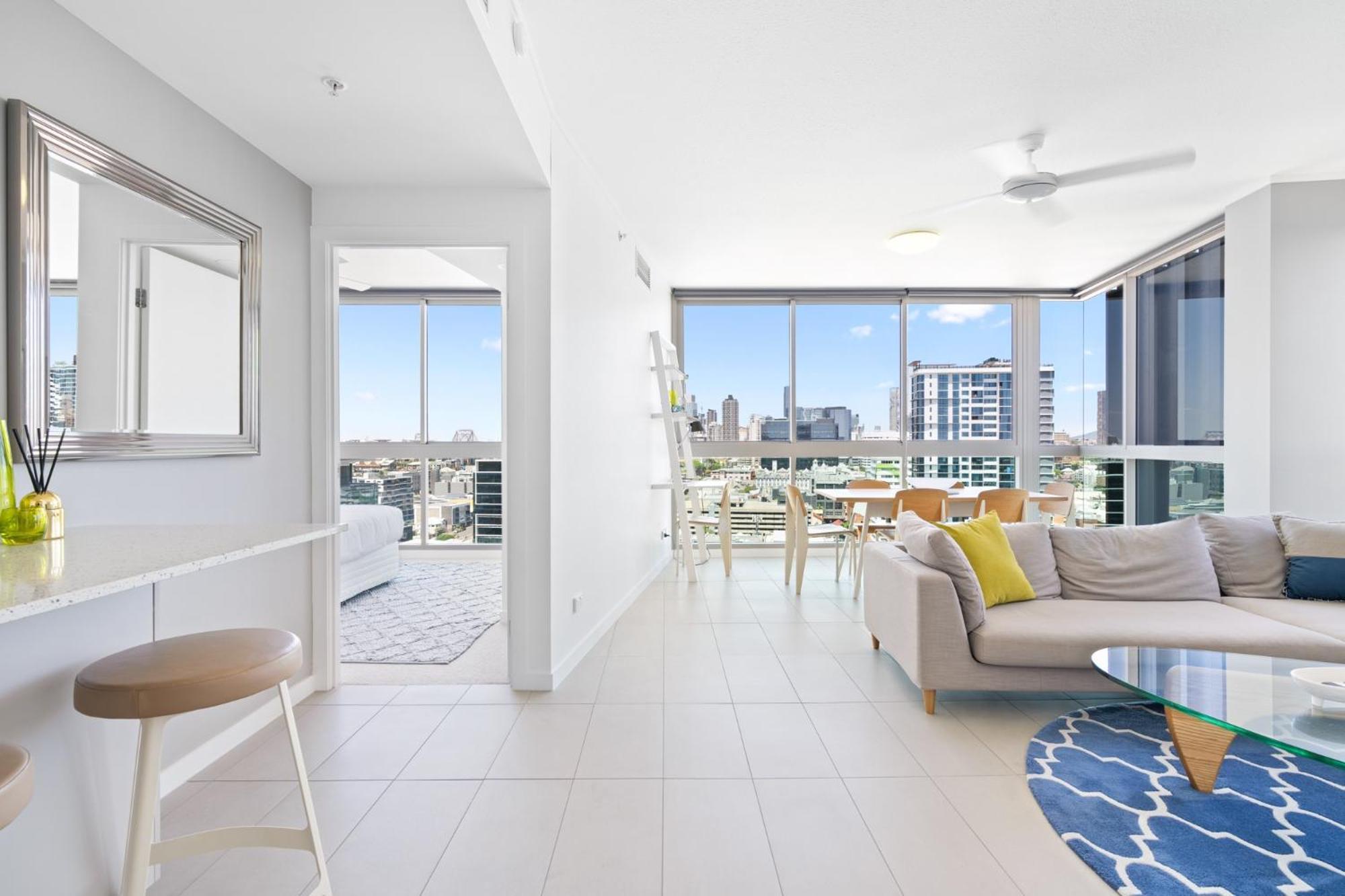 Apartment Elegant 2-bed With Rooftop Dining & Fabulous Views Brisbane