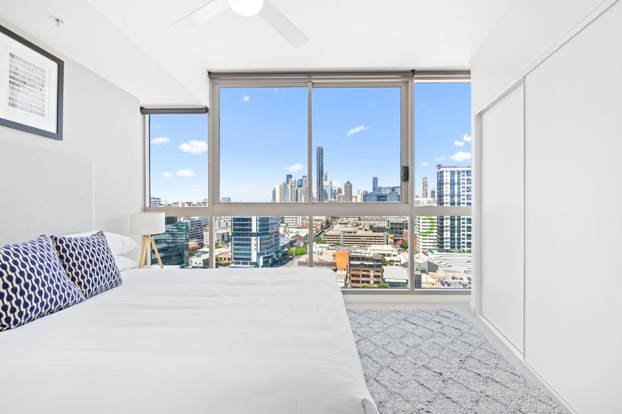 Elegant 2-bed With Rooftop Dining & Fabulous Views * Brisbane