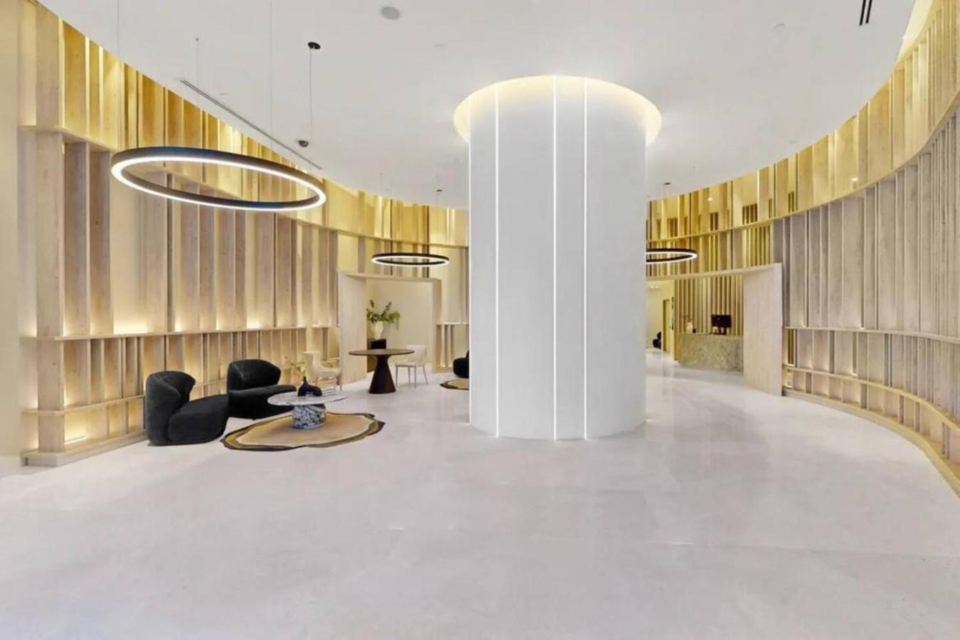 Luxurious 2 Bed With Pool, Sauna And Gym Brisbane