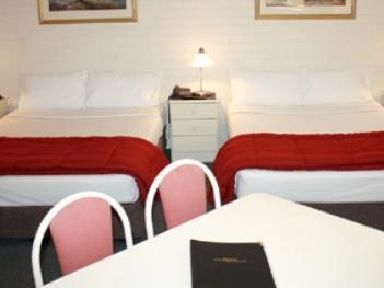 Benson Court 3*