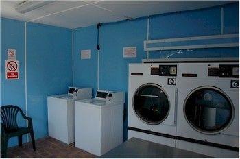 Novena Palms Motel
