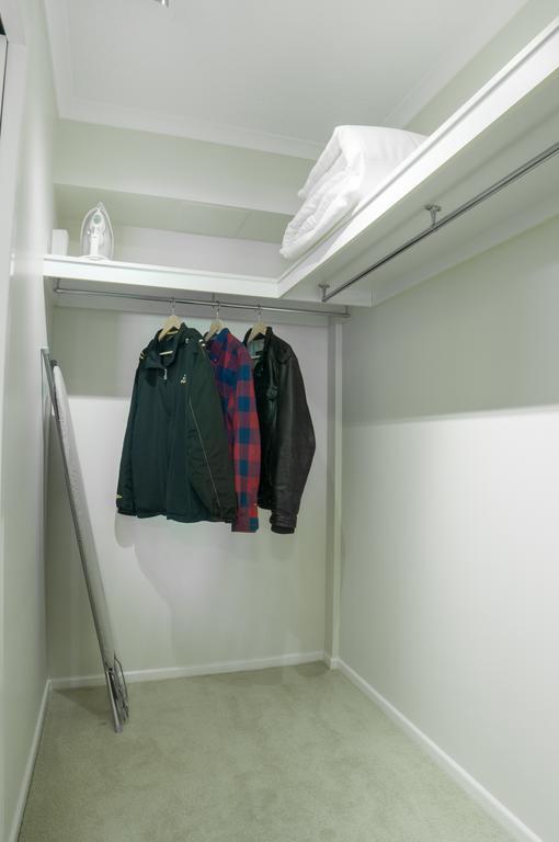 Cathedral Place Apartment *