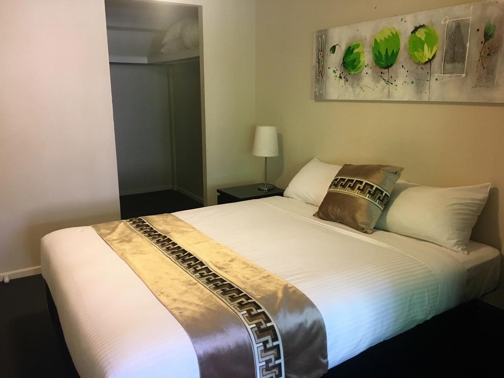 Cathedral Place Apartment
