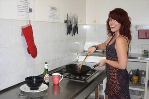 Joe's Place Backpackers Hostel *