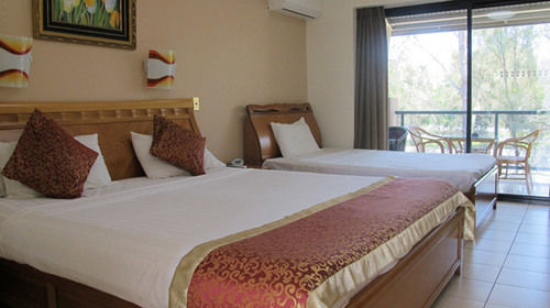 Motel Novena Palms 4*