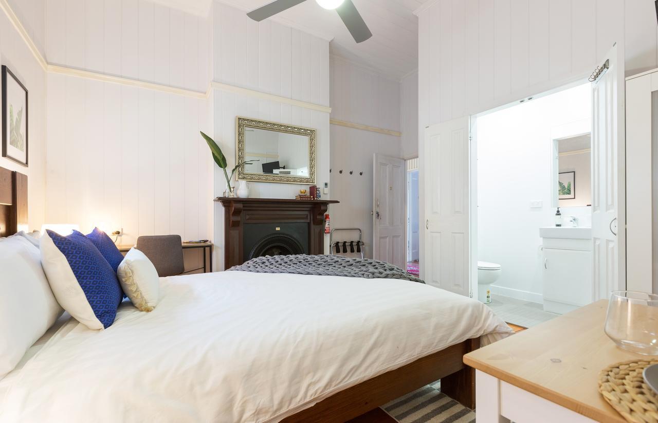 99 Kirkland 3* Brisbane