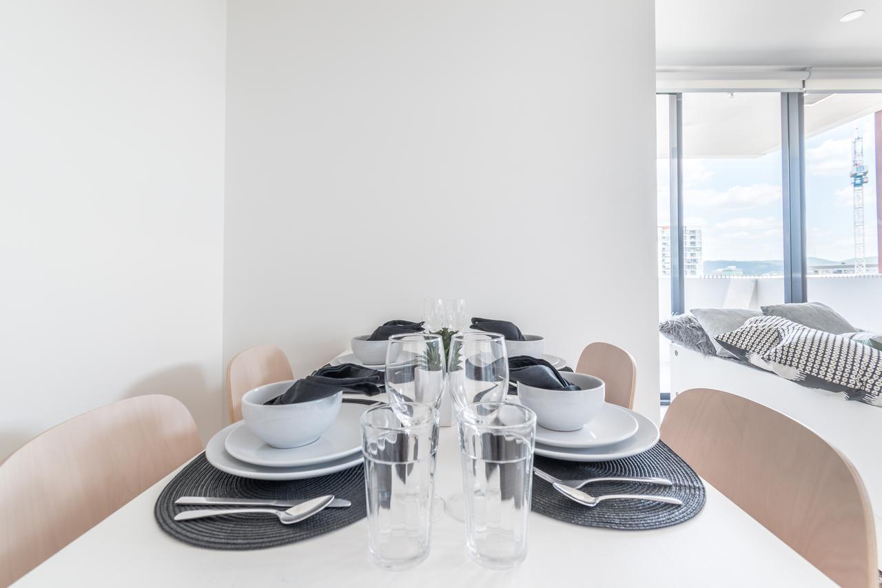 Airtrip On Merivale Street Apartment