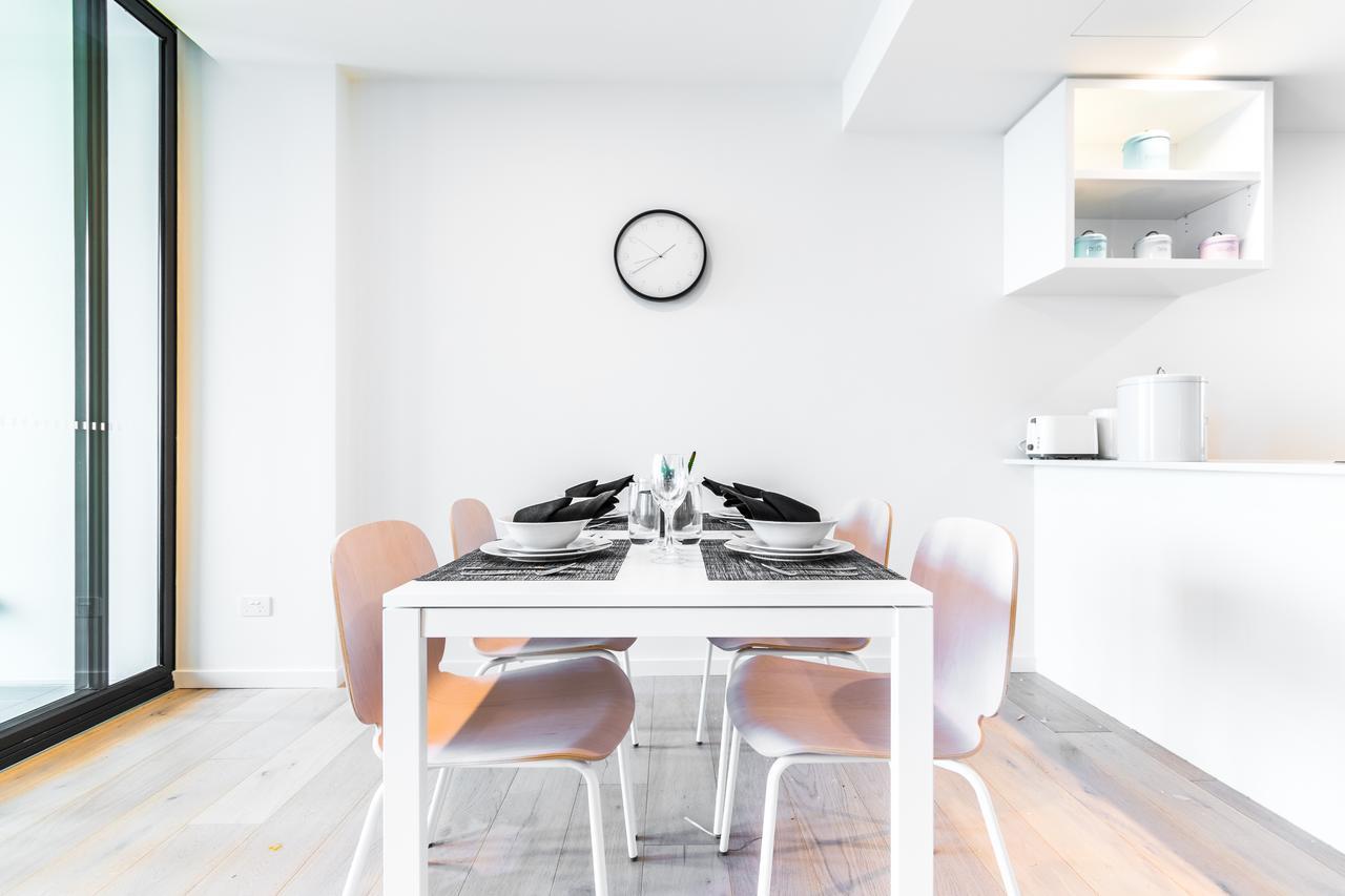Apartment Airtrip On Merivale Street
