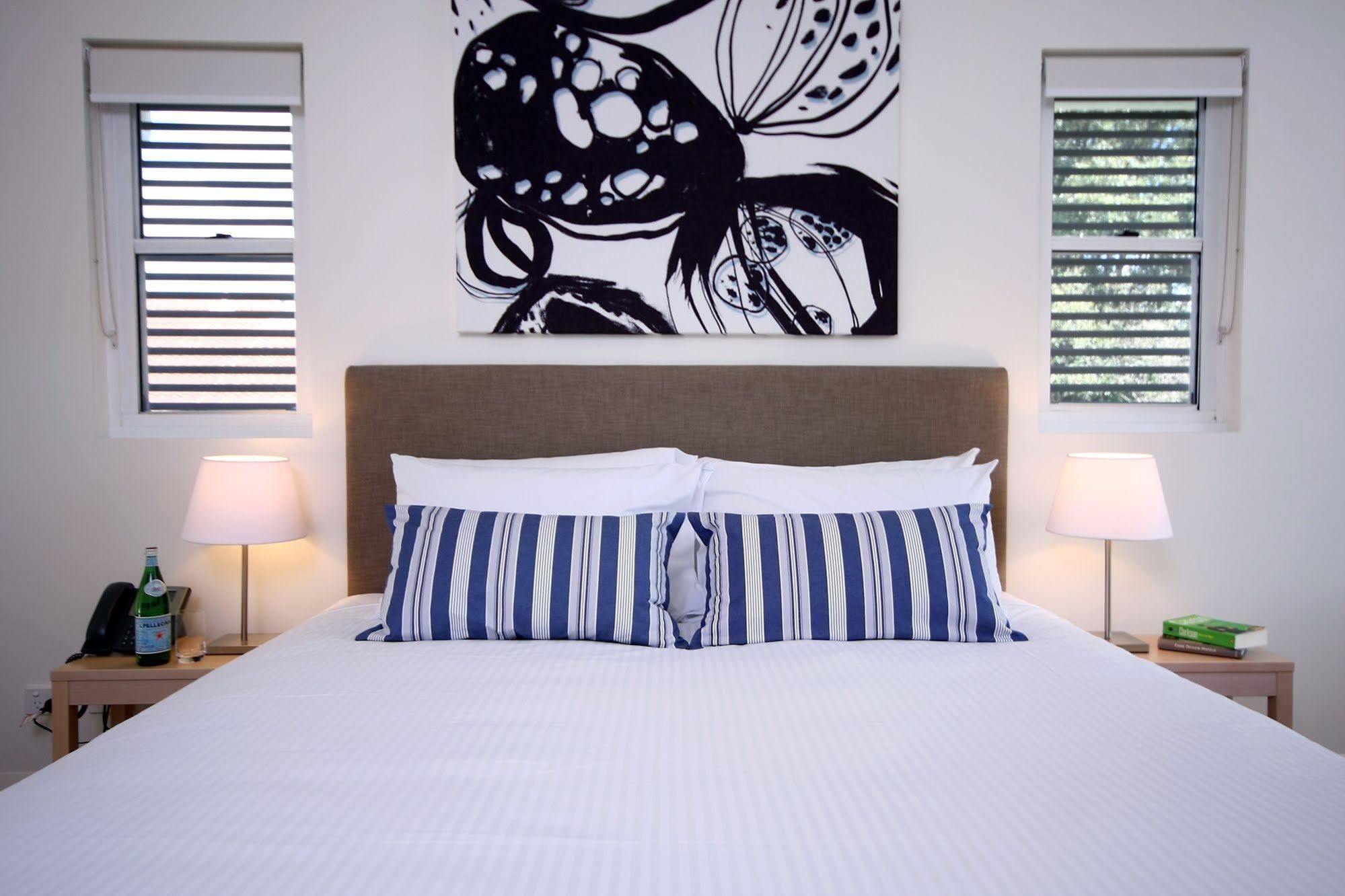Domain Serviced 4*