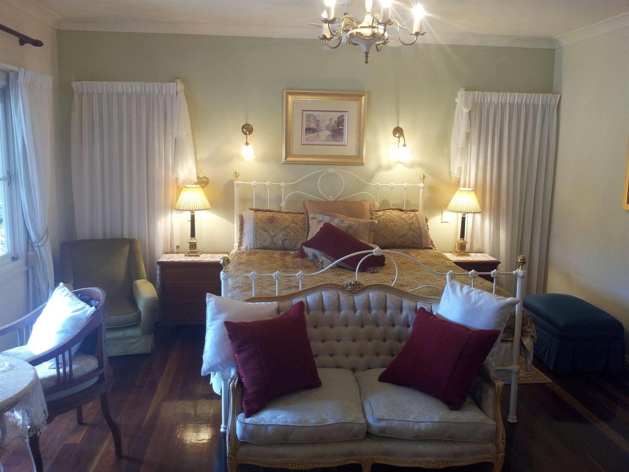 Mt Tamborine Bed & Breakfast