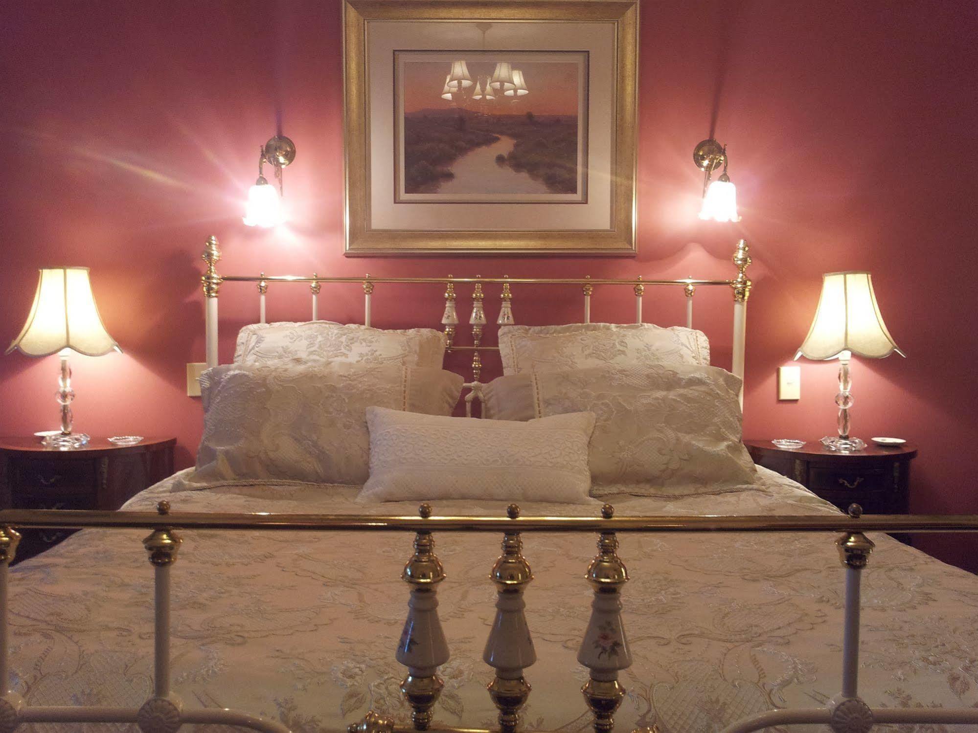 Mt Tamborine Bed & Breakfast
