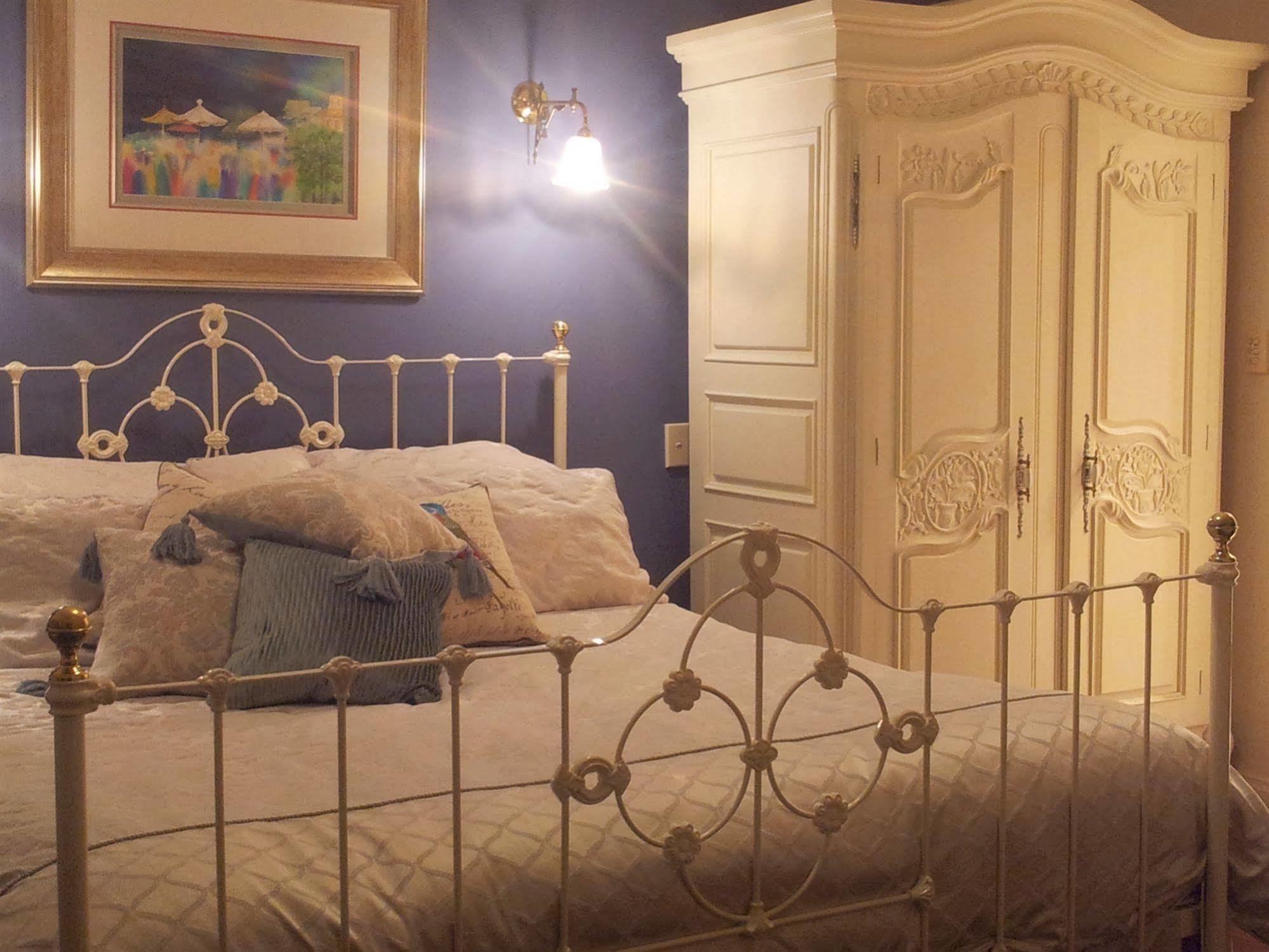 Mt Tamborine Bed & Breakfast