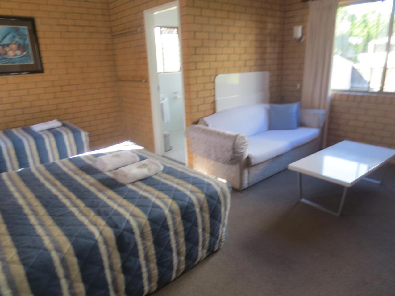 Aspley Pioneer Motel