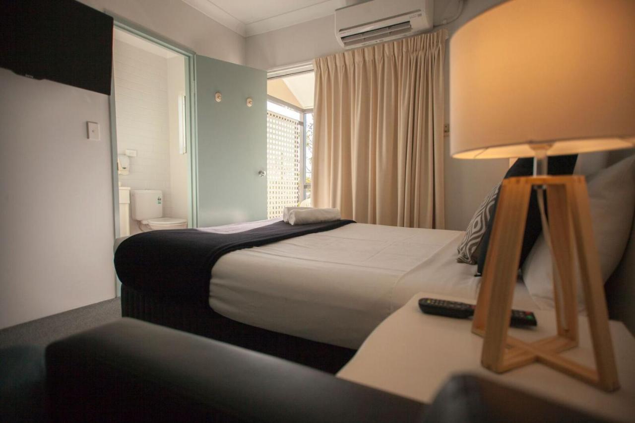 Herston Place 3*
