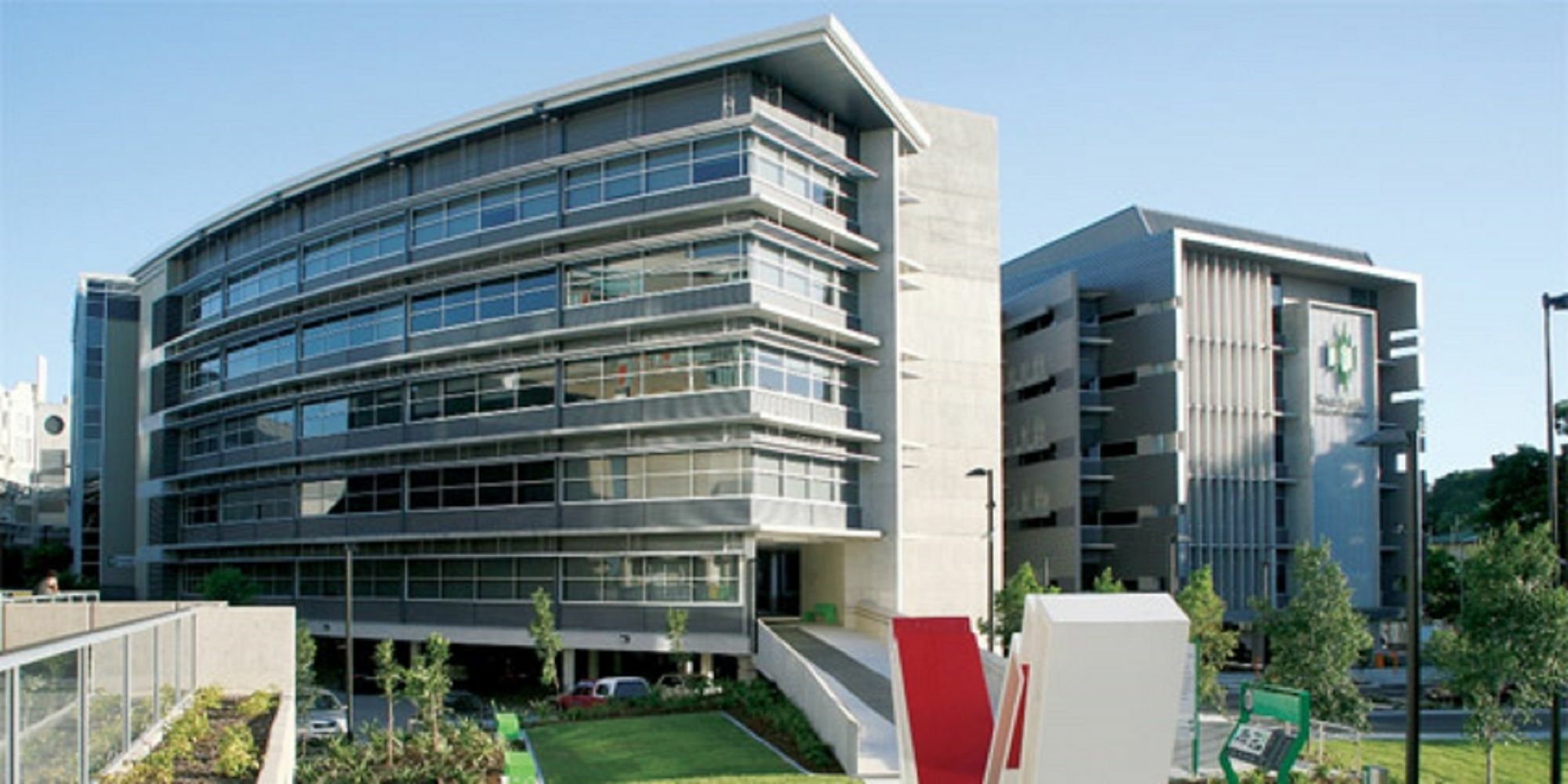 Opera South Aparthotel 4*