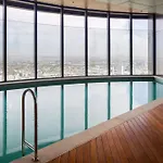 Spectacular City Views; Pool And Free Parking