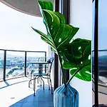 Airtrip Apartments At South Brisbane