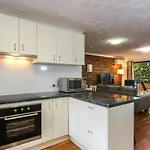 St Lucia 2 Bedroom Apartment Close To Uq And Citycat