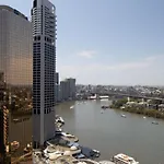 1 Bed Studio Apartment Near Eagle Street