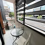 Cityscape Serenity Apt With Parking