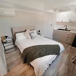 Coorparoo Comfort Apartment