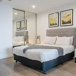 Comfy One Bedroom Apartment In Central South Brisbane