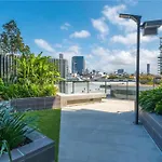 Pool+Garden-1.5Br/ 2Beds Cls To City Show Ground
