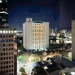 Amazing 2 Bedroom In Cbd!