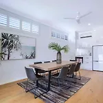 Manly Oasis, 5Bd, 3 King Bd,Pool