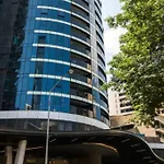 L19 Spacious Apt, Wi-Fi, Parking By Stylish Stays