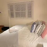 Cosy Haven For Females Only Or Females & Child/Ren