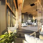 Inner-City Free Parking Indoor Great Location&Pool&Sauna Apartment