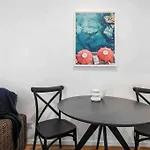 Luxe 2Bed/2Bath/Park In Newstead
