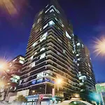 Inner City Free Parking Indoor& Great Location&View&Prem Netflix