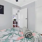 Alluring Private 2Br Apartment - Great Location And Fast Wifi