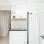Spacious Newly Redecorated 5Bd Family Home