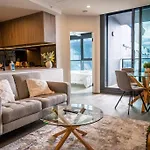 Luxury High-Rise Apt With Pool And Parking