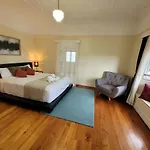 Spacious Home Close To Cbd And Airport