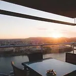 Oaks Brisbane Casino Tower Suites