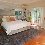 11 Chartwell