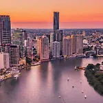 Story Bridge And City View Skyhigh Luxe 2 Bed Unit