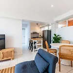 Riverside 2 Bedroom Apartment With Parking