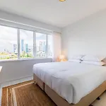 Riverside 2 Bedroom Apartment With Parking